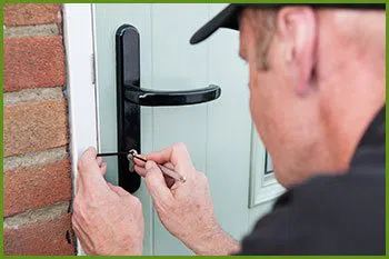 Neighborhood Locksmith Services Kansas City, MO 816-826-3127 - 2-local-locksmith
